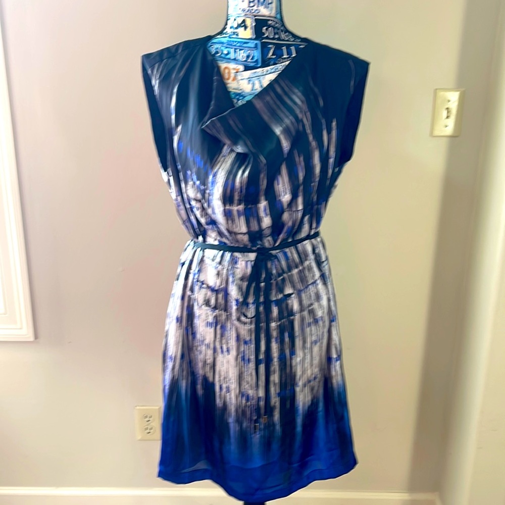 Sleeveless multicolored 👗 dress!
